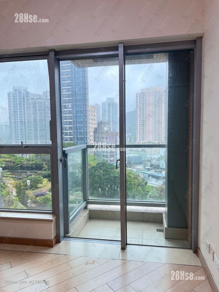 Century Gateway Rental 4 Bedrooms , 3 Bathrooms 815 ft²