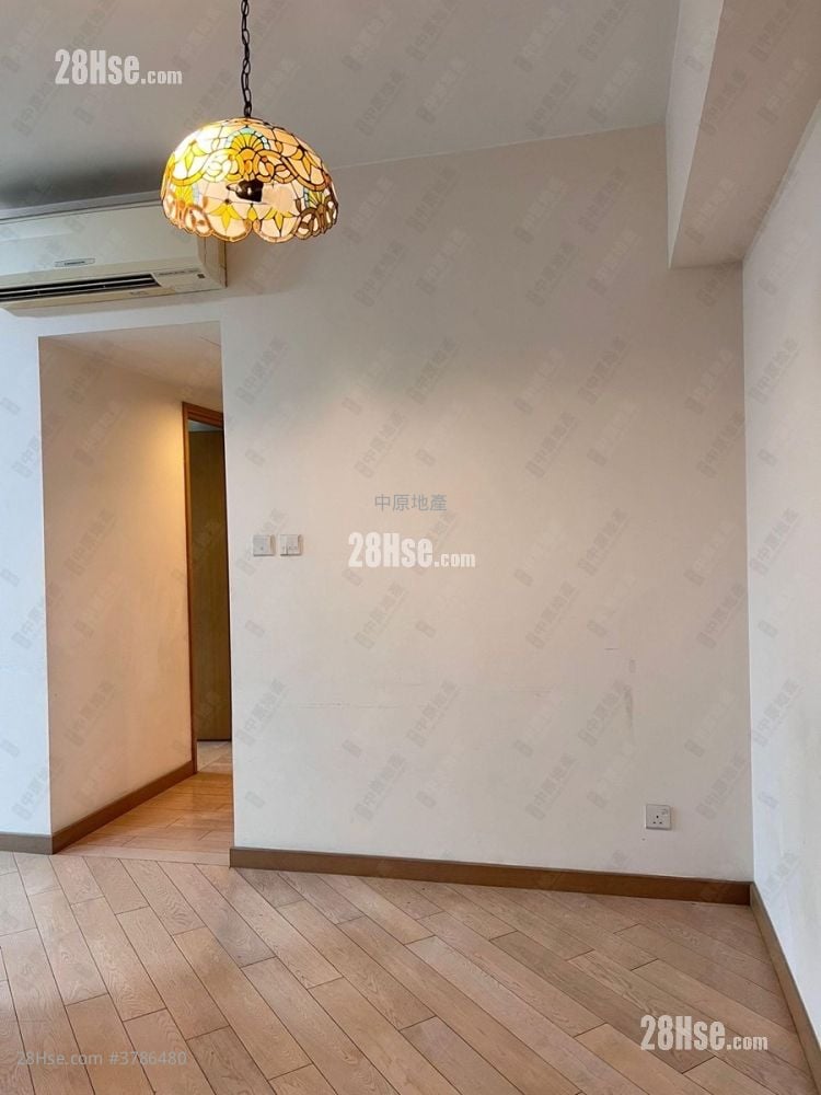 Century Gateway Rental 4 Bedrooms , 3 Bathrooms 815 ft²