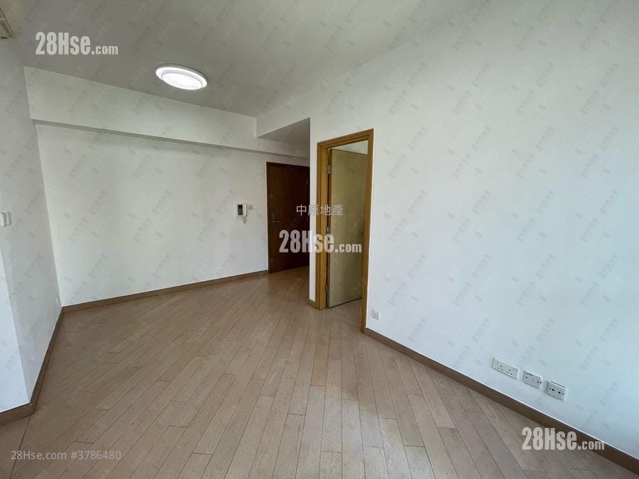 Century Gateway Rental 4 Bedrooms , 3 Bathrooms 815 ft²