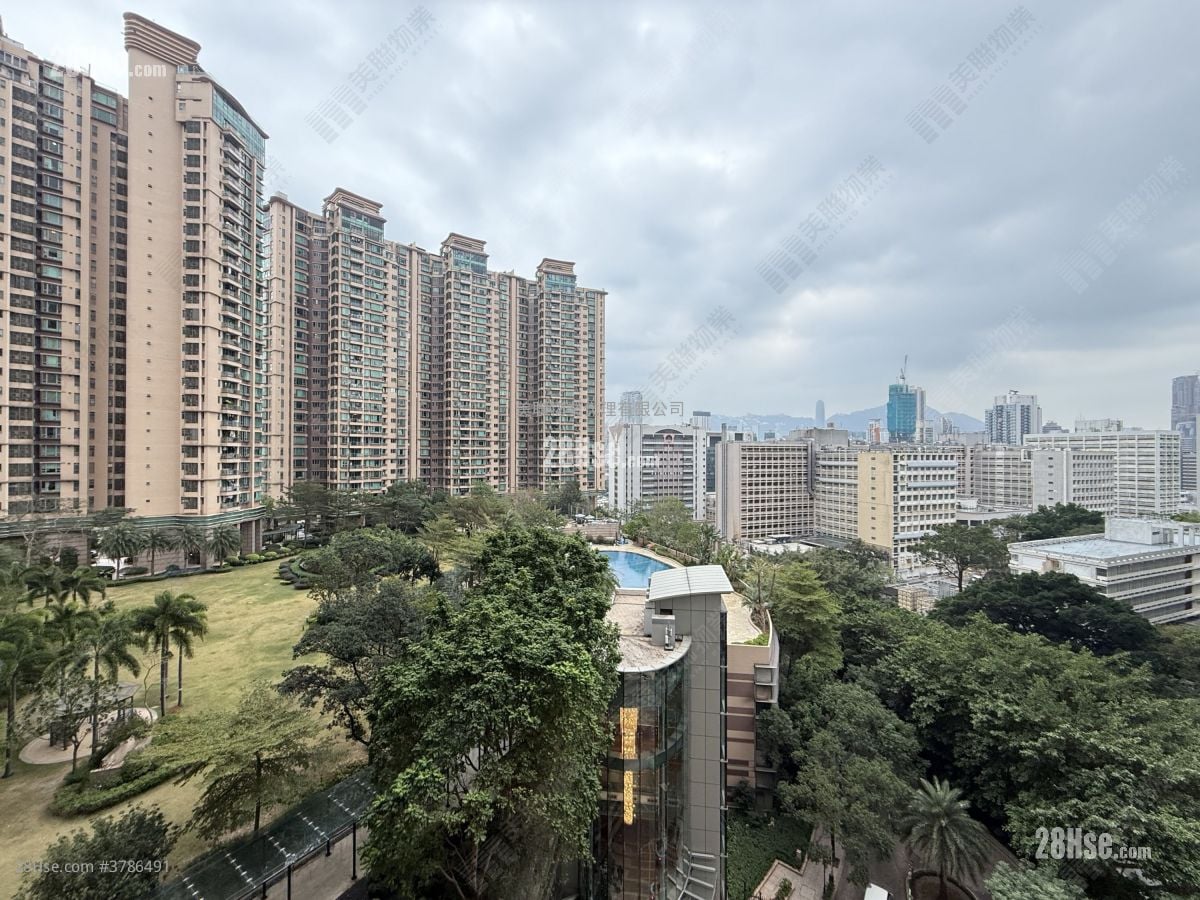 Parc Palais Sell 3 Bedrooms , 3 Bathrooms 1,321 ft²