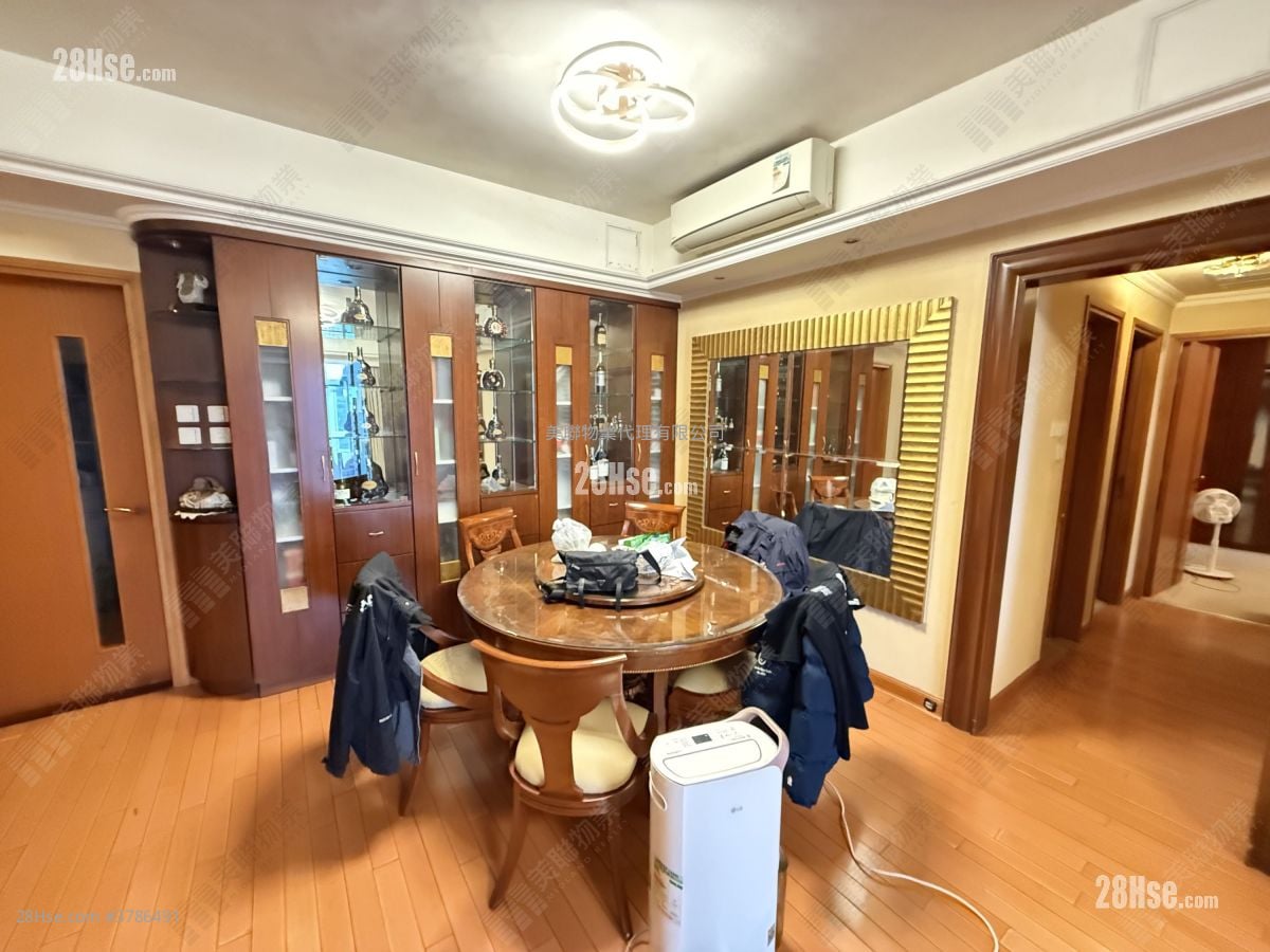 Parc Palais Sell 3 Bedrooms , 3 Bathrooms 1,321 ft²