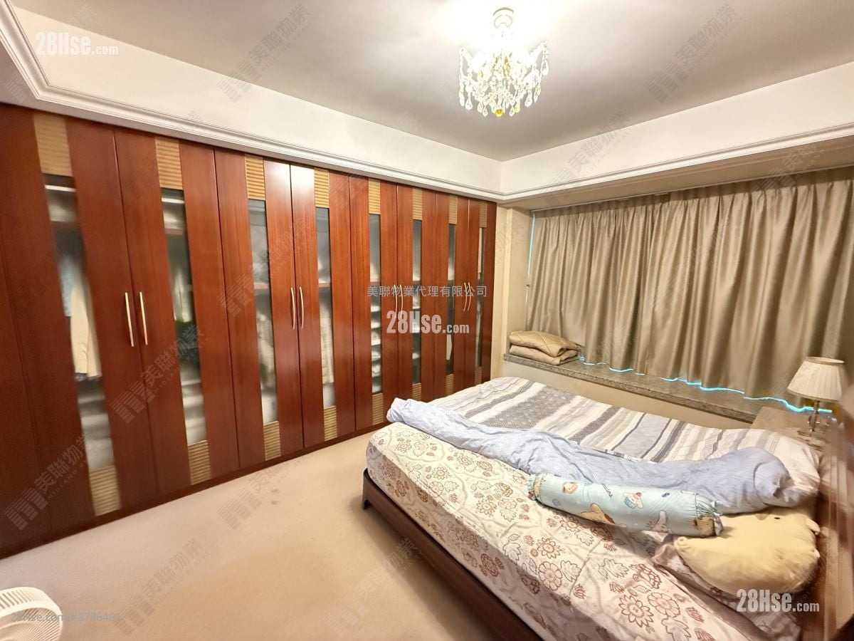 Parc Palais Sell 3 Bedrooms , 3 Bathrooms 1,321 ft²