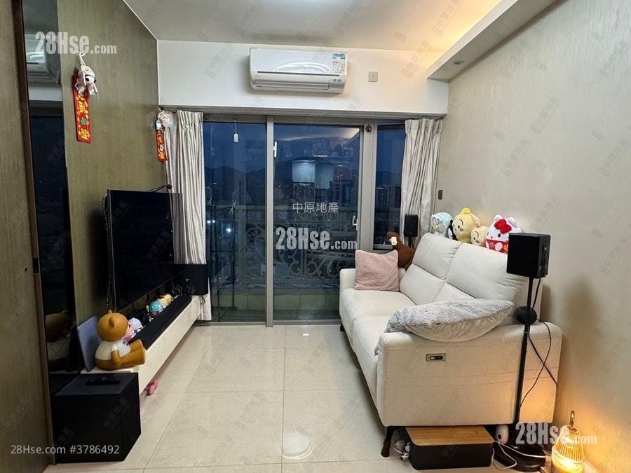 Hampton Place Sell 2 Bedrooms 463 ft²