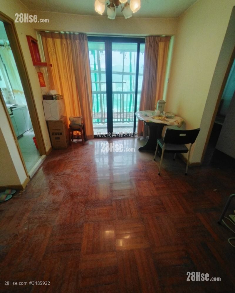 Sui Wo Court Sell 2 Bedrooms , 1 Bathroom