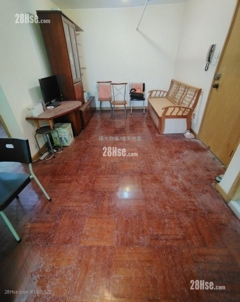 Sui Wo Court Sell 2 Bedrooms , 1 Bathroom