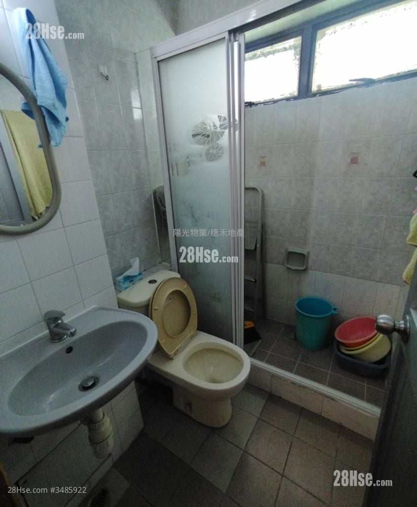Sui Wo Court Sell 2 Bedrooms , 1 Bathroom