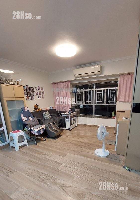 Greenview Terrace Sell 3 Bedrooms , 2 Bathrooms 660 ft²