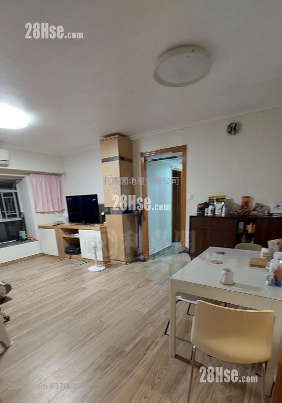 Greenview Terrace Sell 3 Bedrooms , 2 Bathrooms 660 ft²