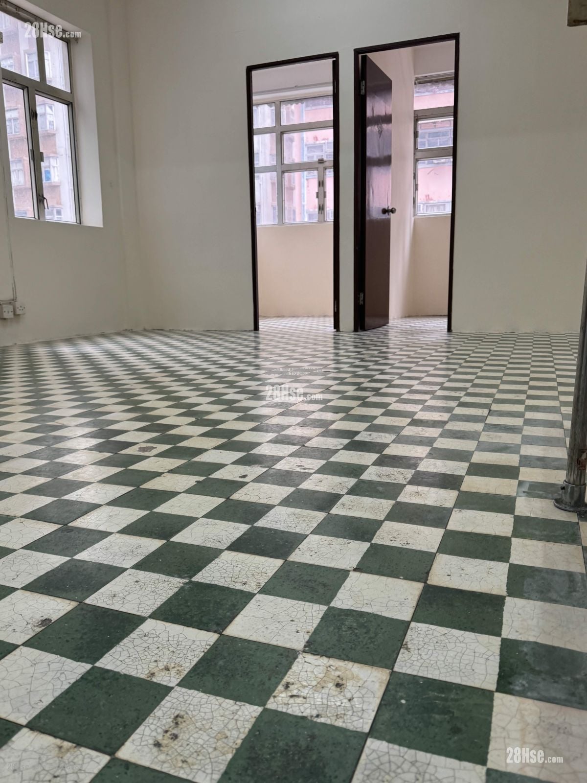 唐楼 租盘 3 房 , 1 浴室 278 平方尺