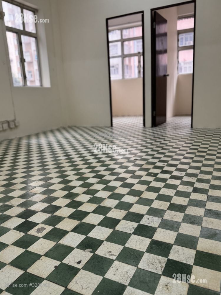 唐楼 租盘 3 房 , 1 浴室 278 平方尺