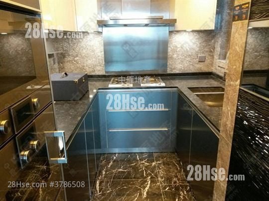 Ultima Sell 3 Bedrooms 894 ft²