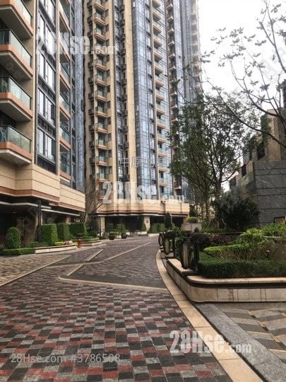 Ultima Sell 3 Bedrooms 894 ft²