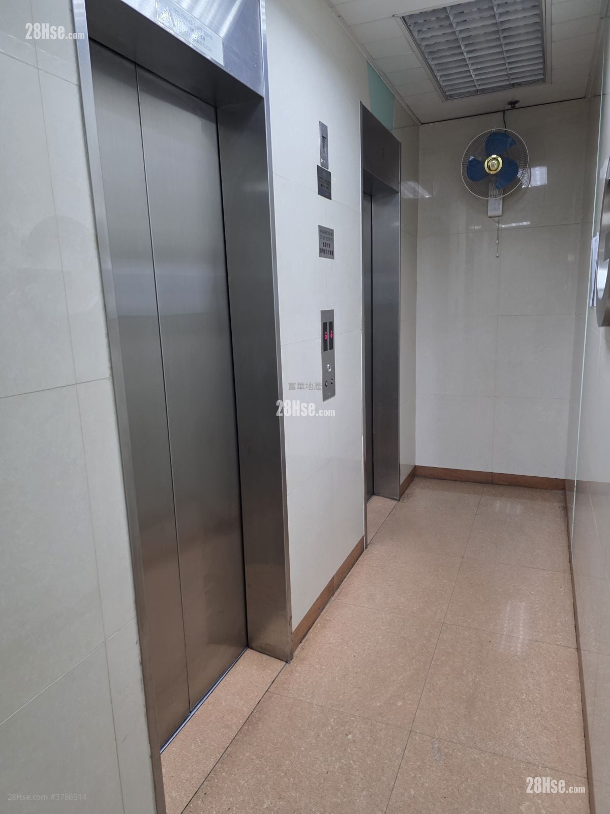 Cheung Wah Court Rental 2 Bedrooms , 1 Bathroom 309 ft²