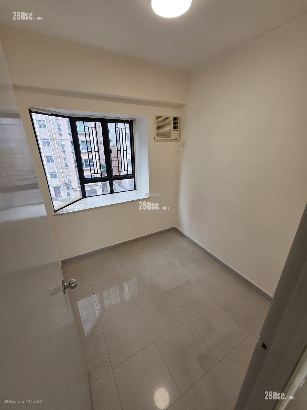 Cheung Wah Court Rental 2 Bedrooms , 1 Bathroom 309 ft²