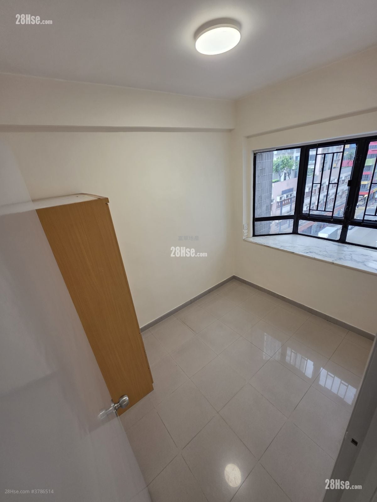 Cheung Wah Court Rental 2 Bedrooms , 1 Bathroom 309 ft²