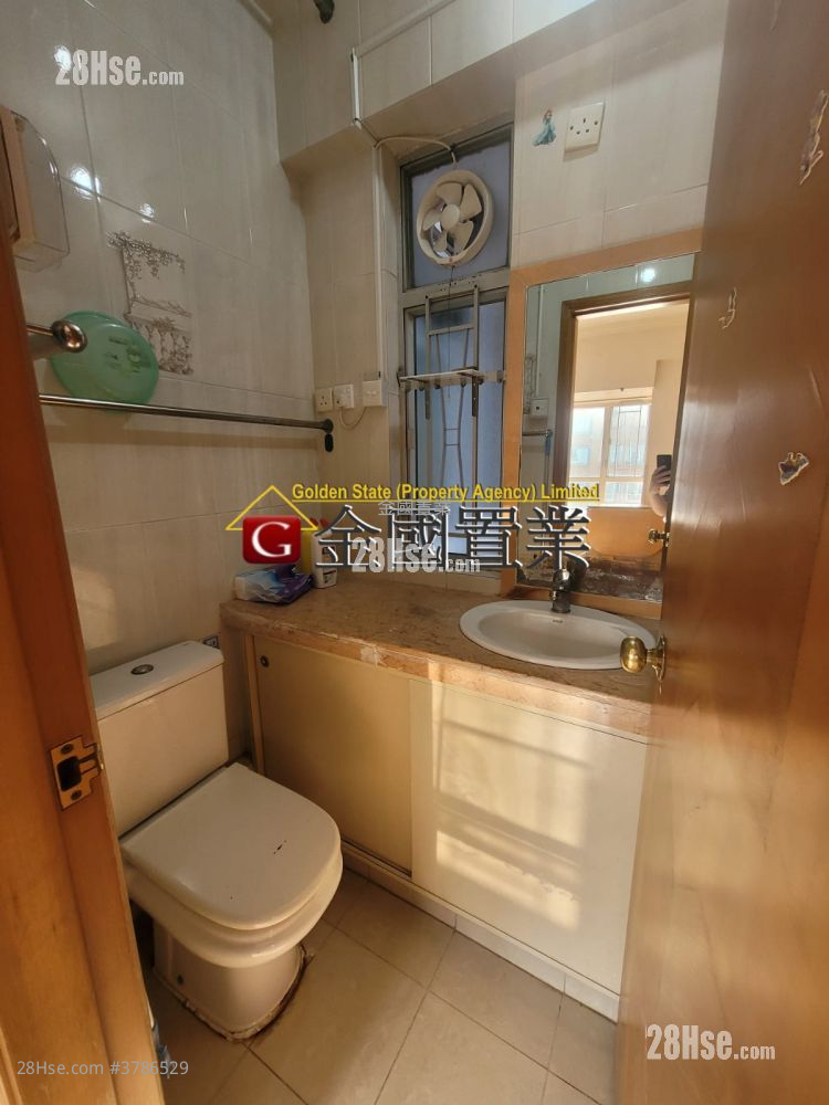 Hung Cheung Building Rental 2 Bedrooms , 1 Bathroom 322 ft²