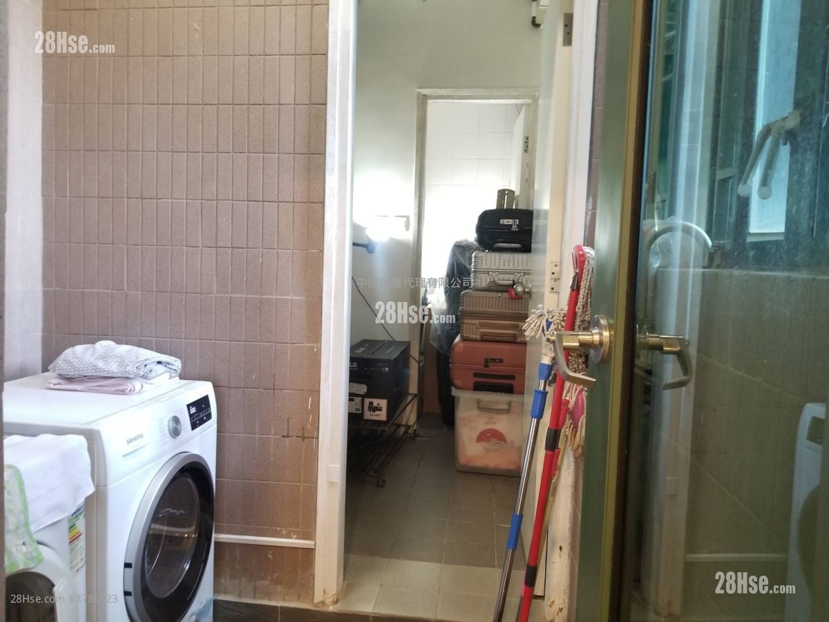 鹿茵山庄 售盘 3 房 1,101 平方尺