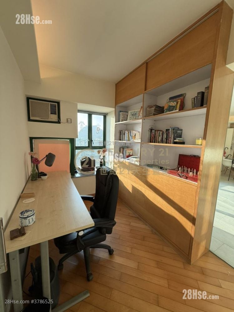 爱琴海岸 售盘 4 房 , 2 浴室 811 平方尺