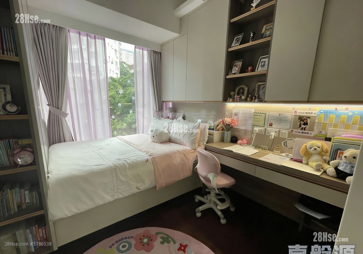 Eden Gate Sell 4 Bedrooms 1,464 ft²