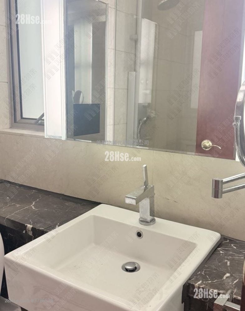 One Silversea Sell 3 Bedrooms 665 ft²