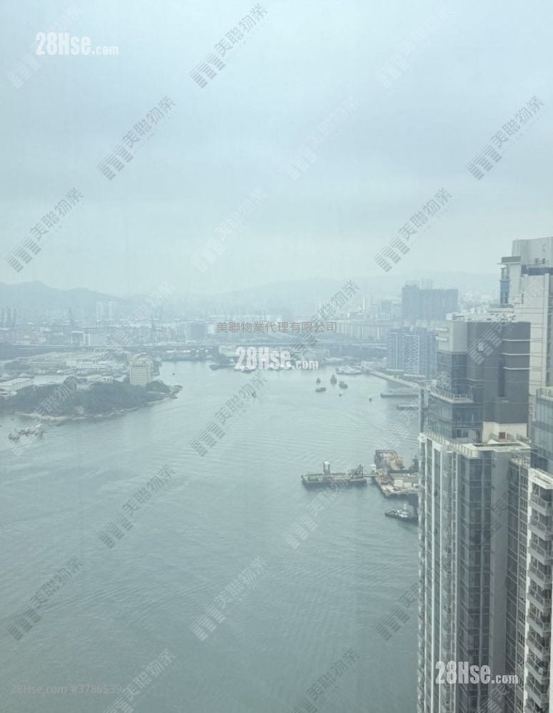 One Silversea Sell 3 Bedrooms 665 ft²