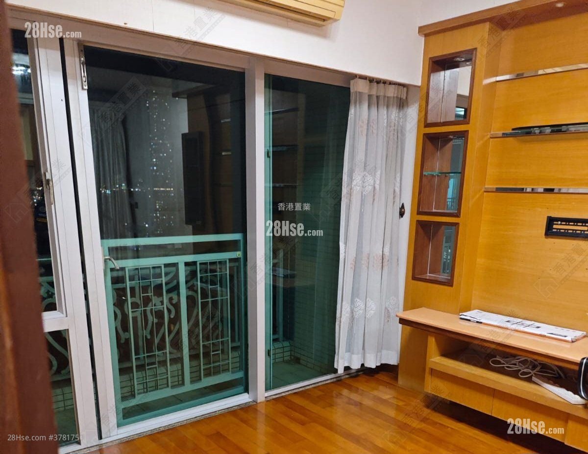 傲云峰 售盘 3 房 , 2 浴室 691 平方尺