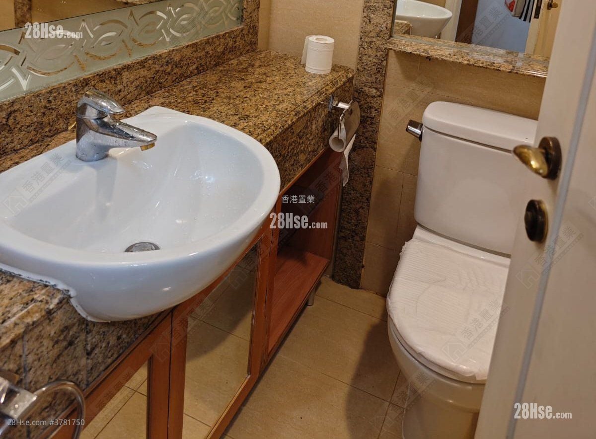 傲云峰 售盘 3 房 , 2 浴室 691 平方尺