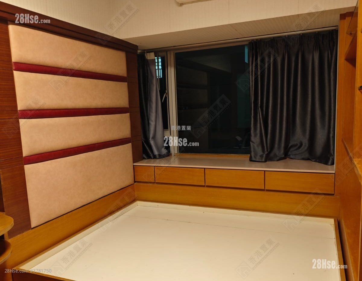 傲云峰 售盘 3 房 , 2 浴室 691 平方尺