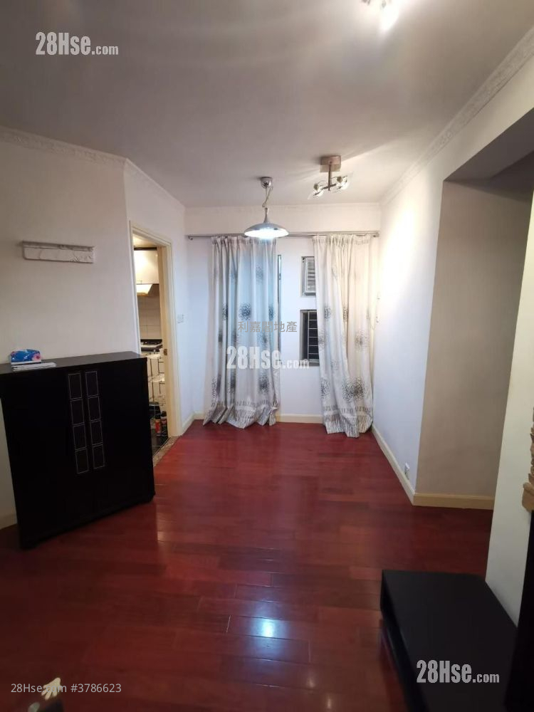 嘉湖山庄 售盘 2 房 , 1 浴室 448 平方尺