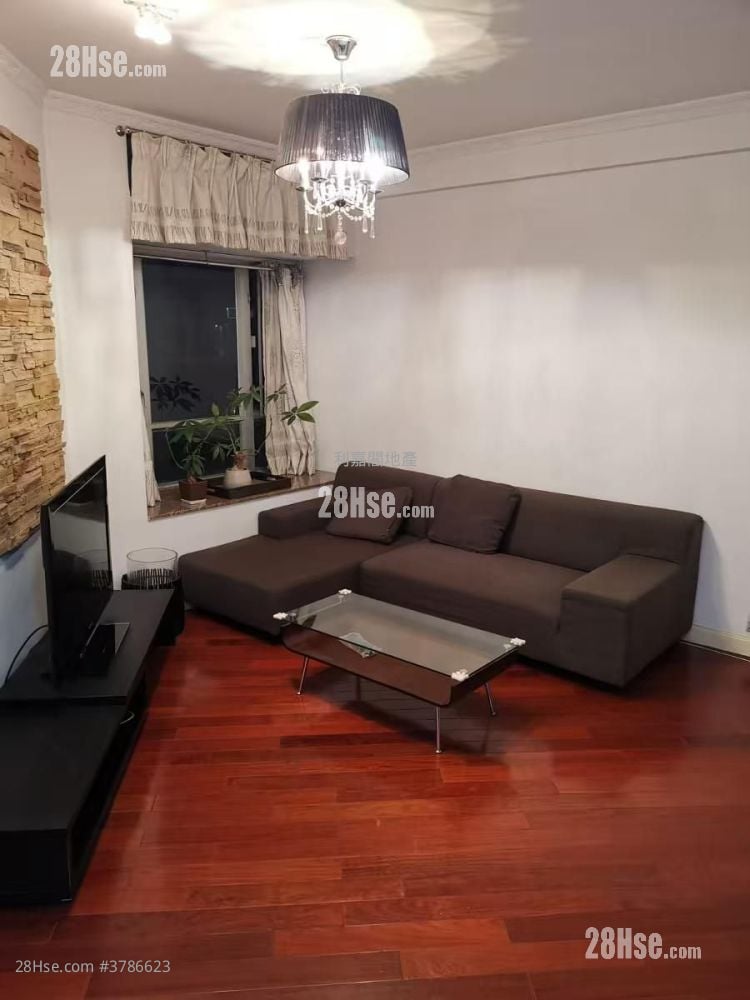 嘉湖山庄 售盘 2 房 , 1 浴室 448 平方尺