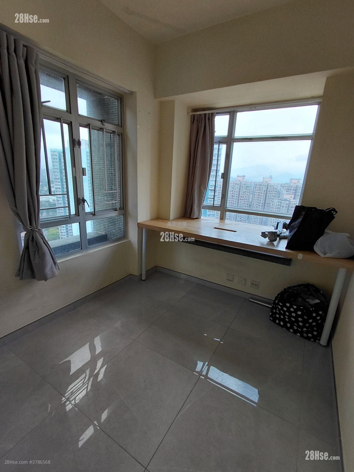 花都广场 租盘 3 房 , 1 浴室 526 平方尺