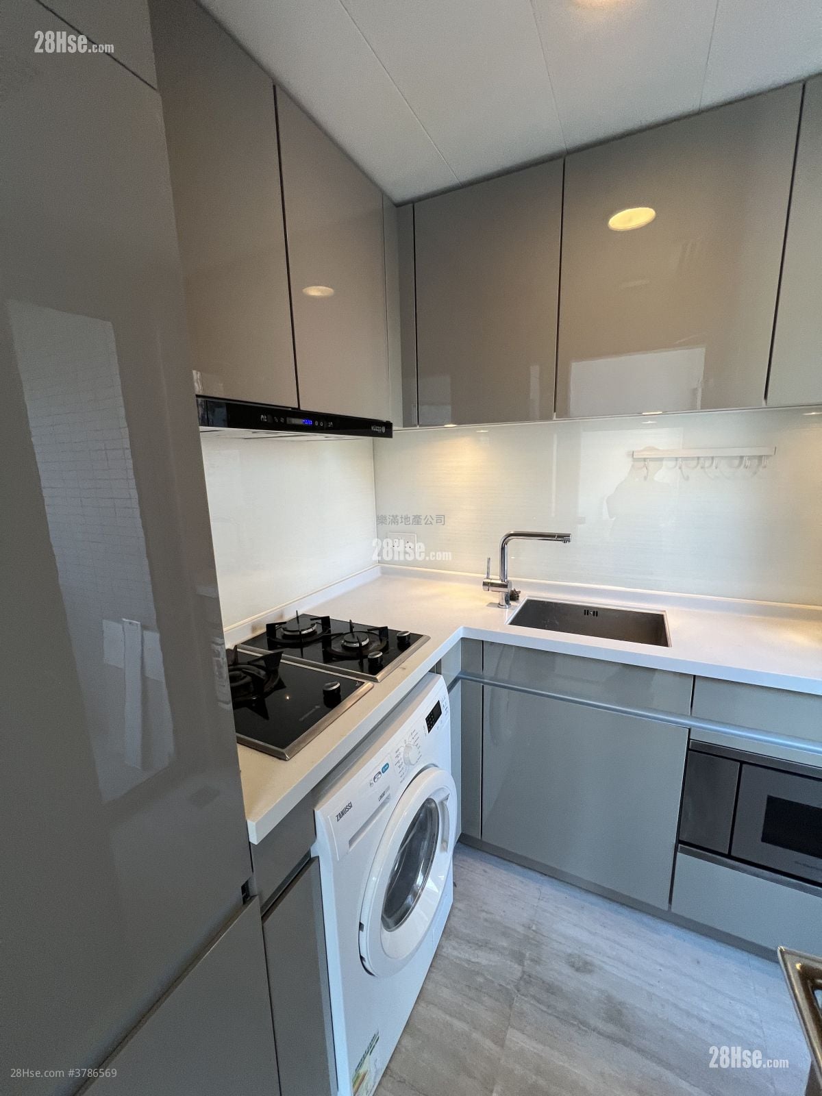 One Wanchai Rental Studio , 1 Bathroom 318 ft²