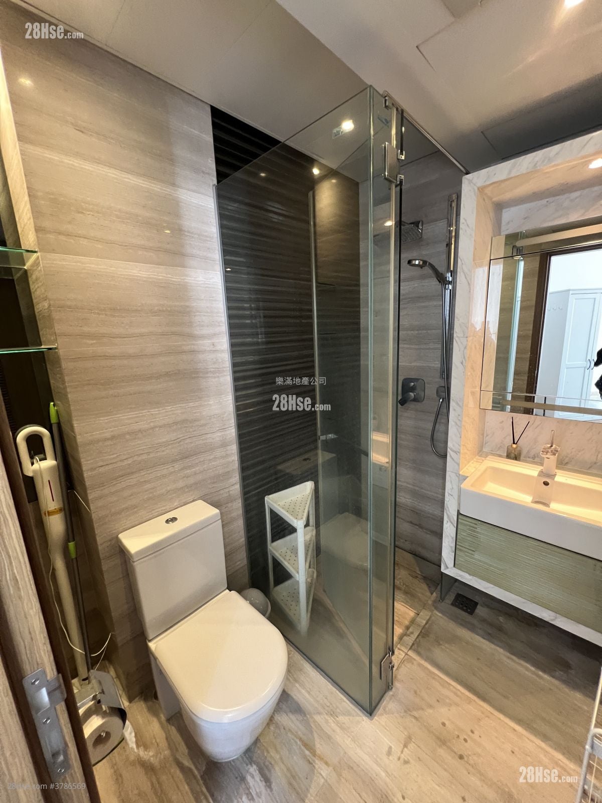 One Wanchai Rental Studio , 1 Bathroom 318 ft²
