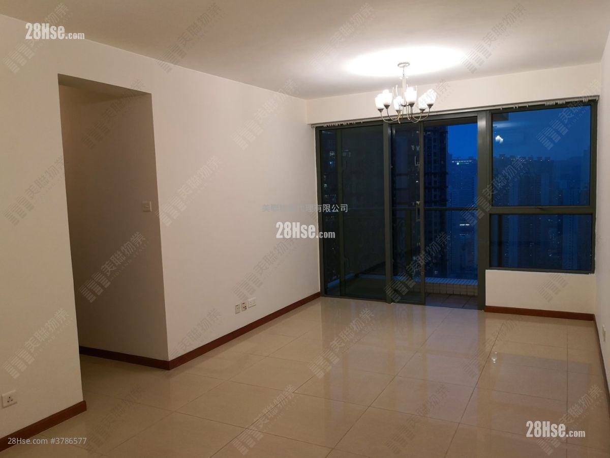 Residence Oasis Sell 4 Bedrooms 850 ft²