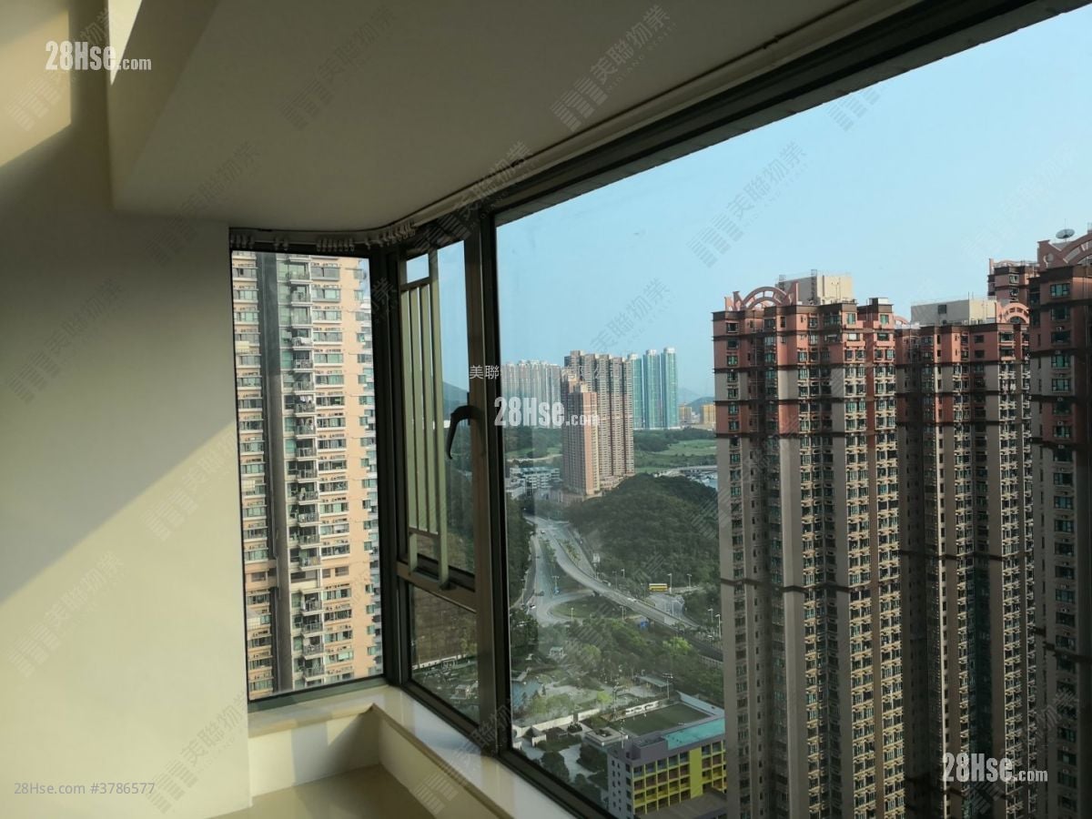 Residence Oasis Sell 4 Bedrooms 850 ft²