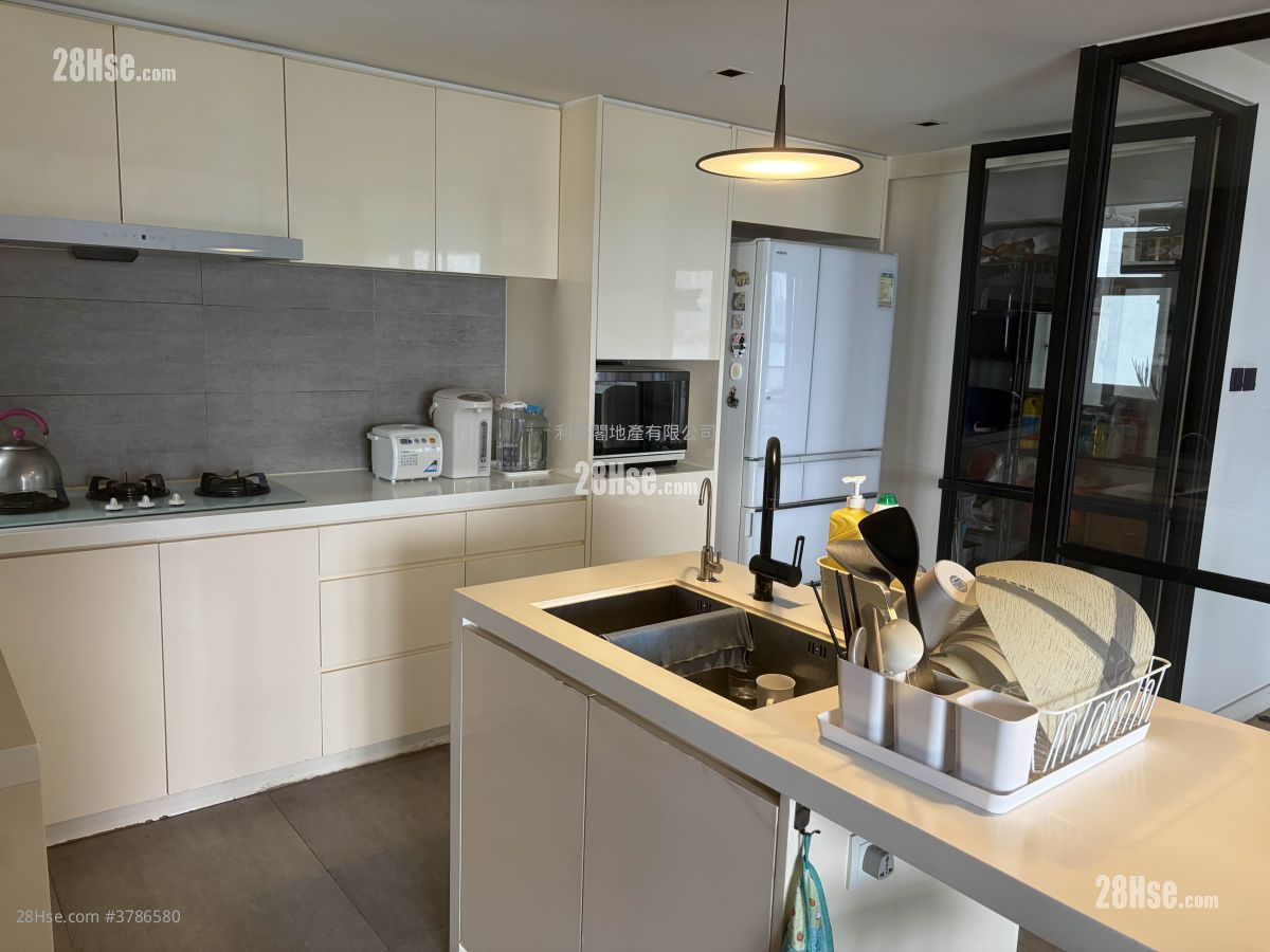 Taikoo Shing Sell 3 Bedrooms 1,114 ft²