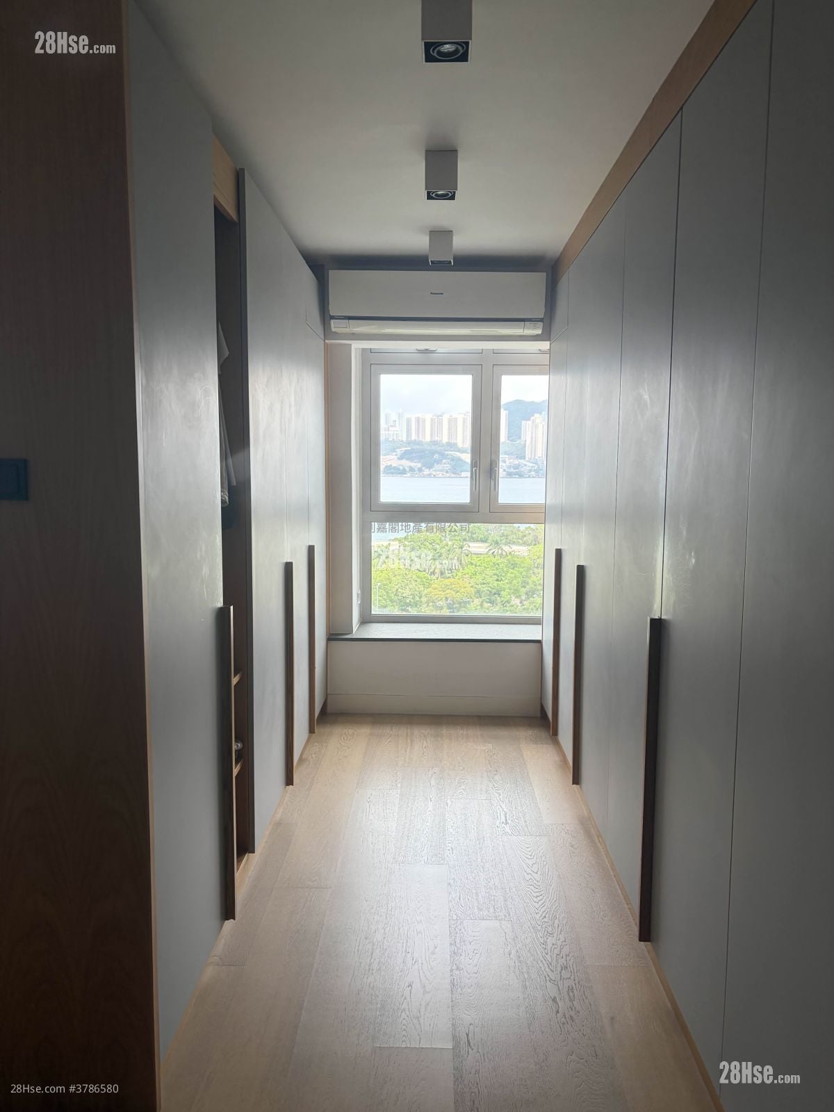 Taikoo Shing Sell 3 Bedrooms 1,114 ft²