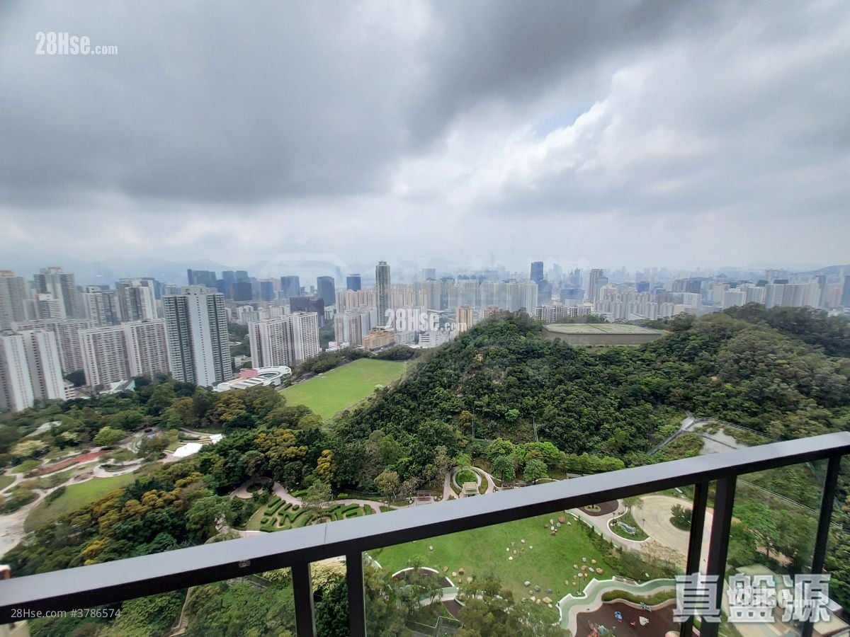 Aria Sell 4 Bedrooms 1,230 ft²