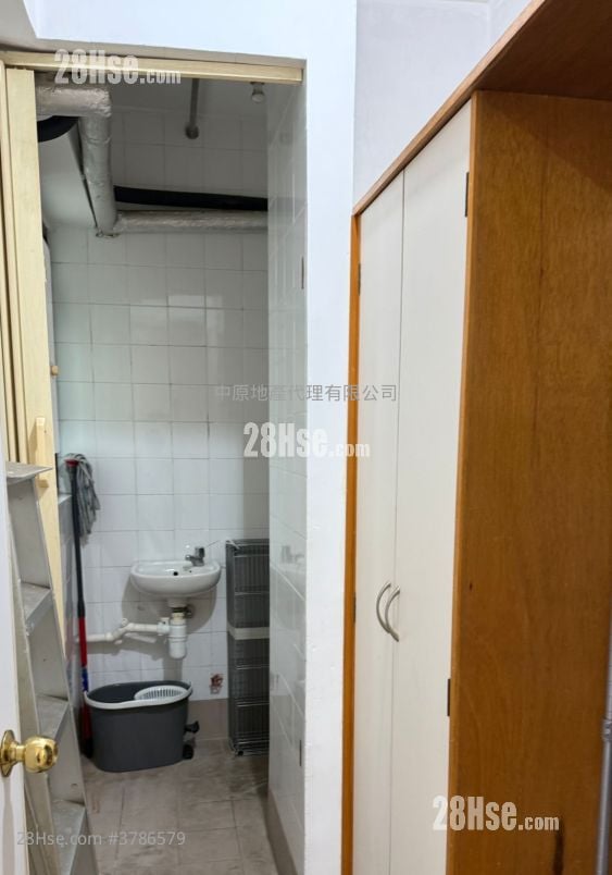 悠然山庄 售盘 3 房 914 平方尺