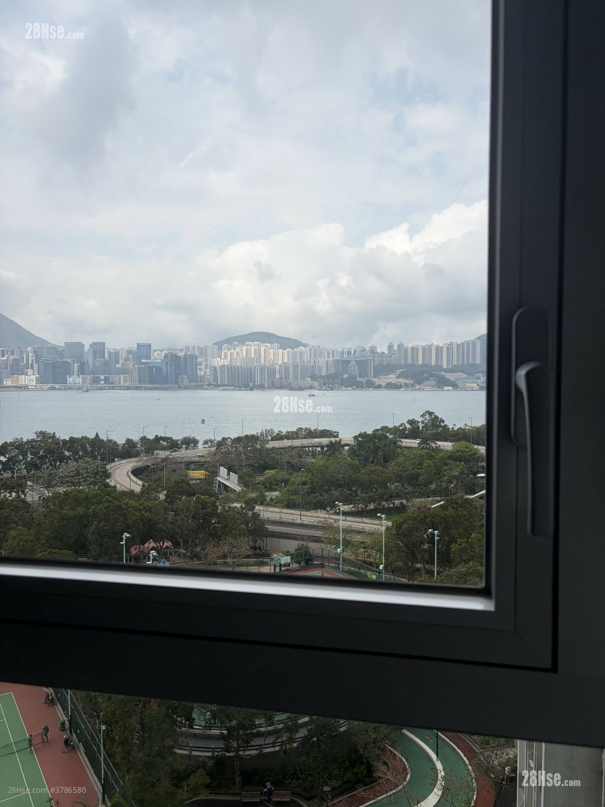 Taikoo Shing Sell 3 Bedrooms 1,114 ft²
