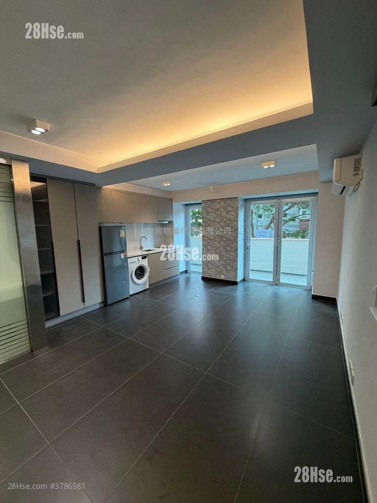 Wah Fai Court Sell Studio , 1 Bathroom 307 ft²