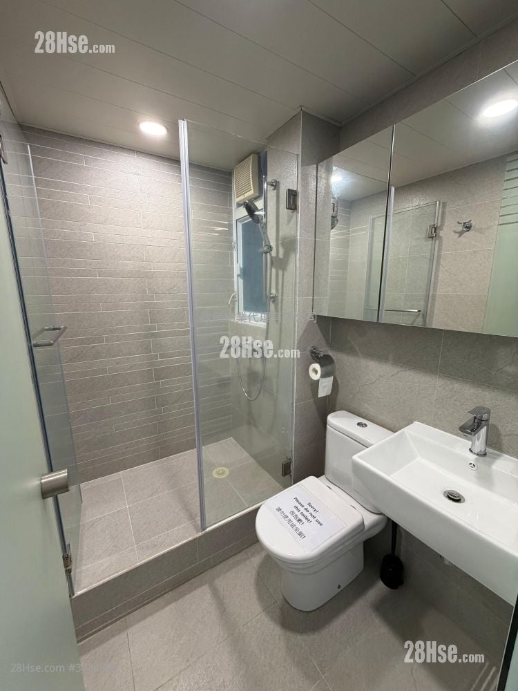 Wah Fai Court Sell Studio , 1 Bathroom 307 ft²