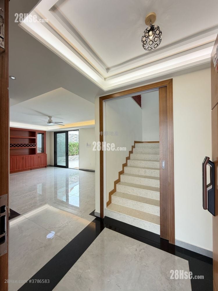 Monte Carlo Villas Rental 2,044 ft²