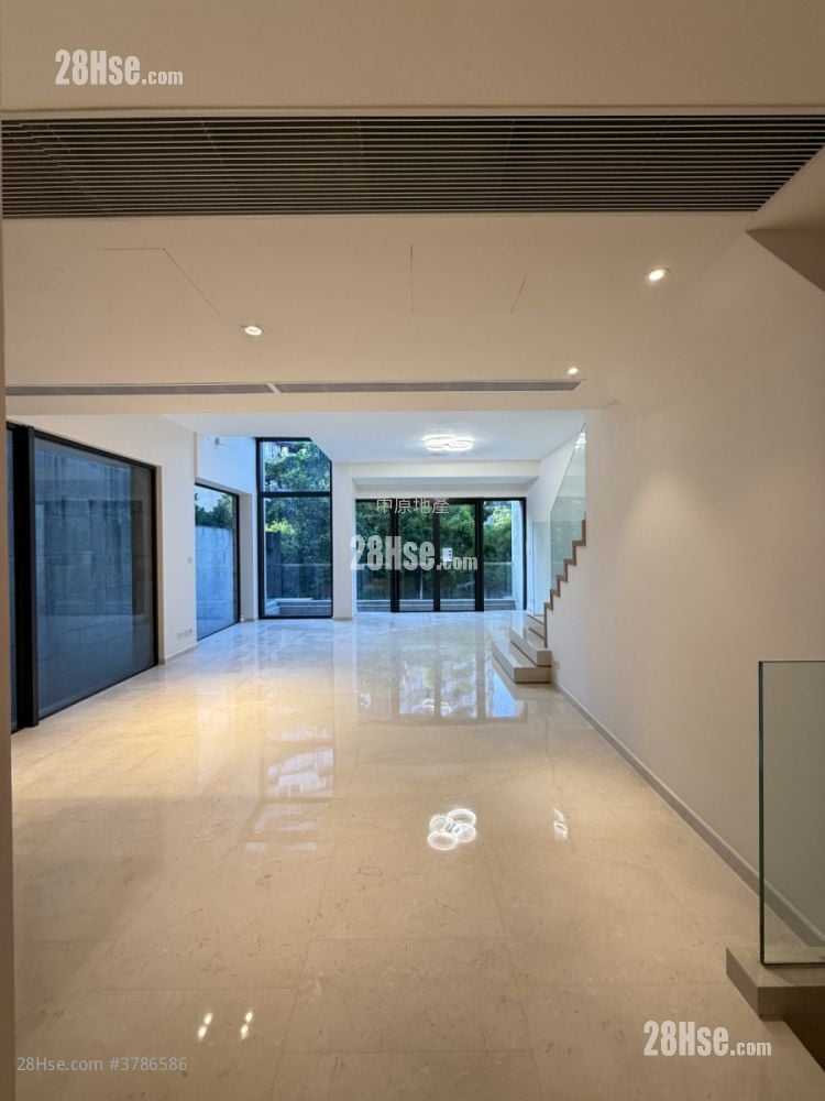 Avignon Rental 2,543 ft²