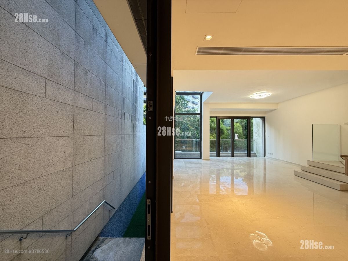 Avignon Rental 2,543 ft²