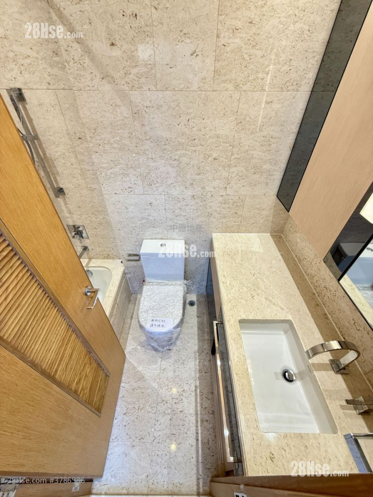 Avignon Rental 2,543 ft²