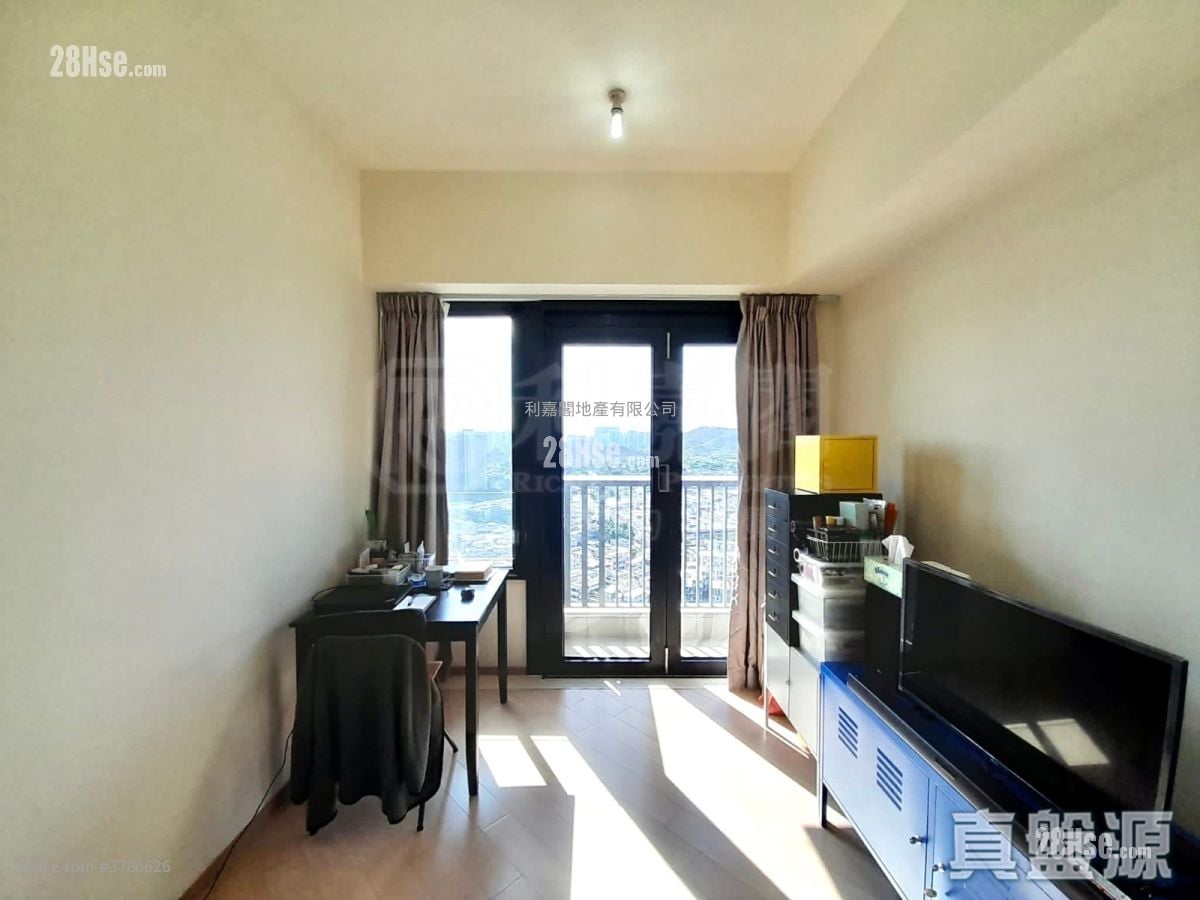 Twin Regency Sell 1 Bedroom , 1 Bathroom 373 ft²