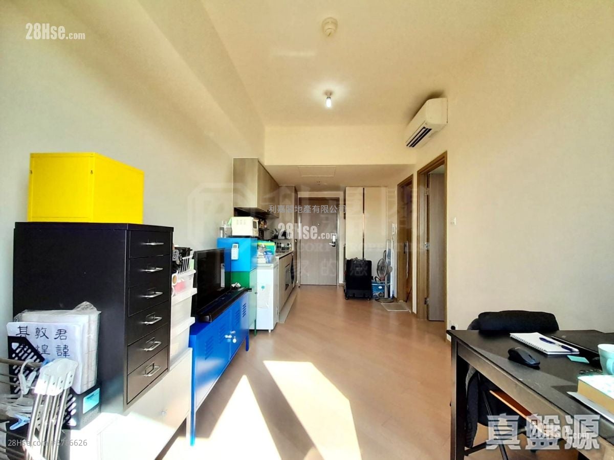 Twin Regency Sell 1 Bedroom , 1 Bathroom 373 ft²