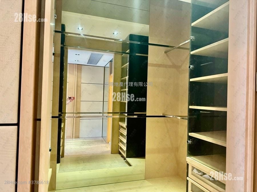 毕架山峰 售盘 4 房 2,638 平方尺