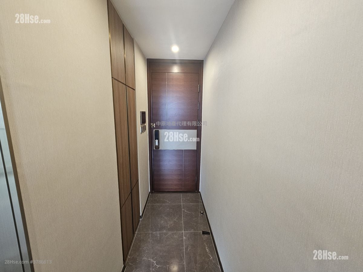 The Vertex Sell 1 Bedroom , 1 Bathroom 319 ft²